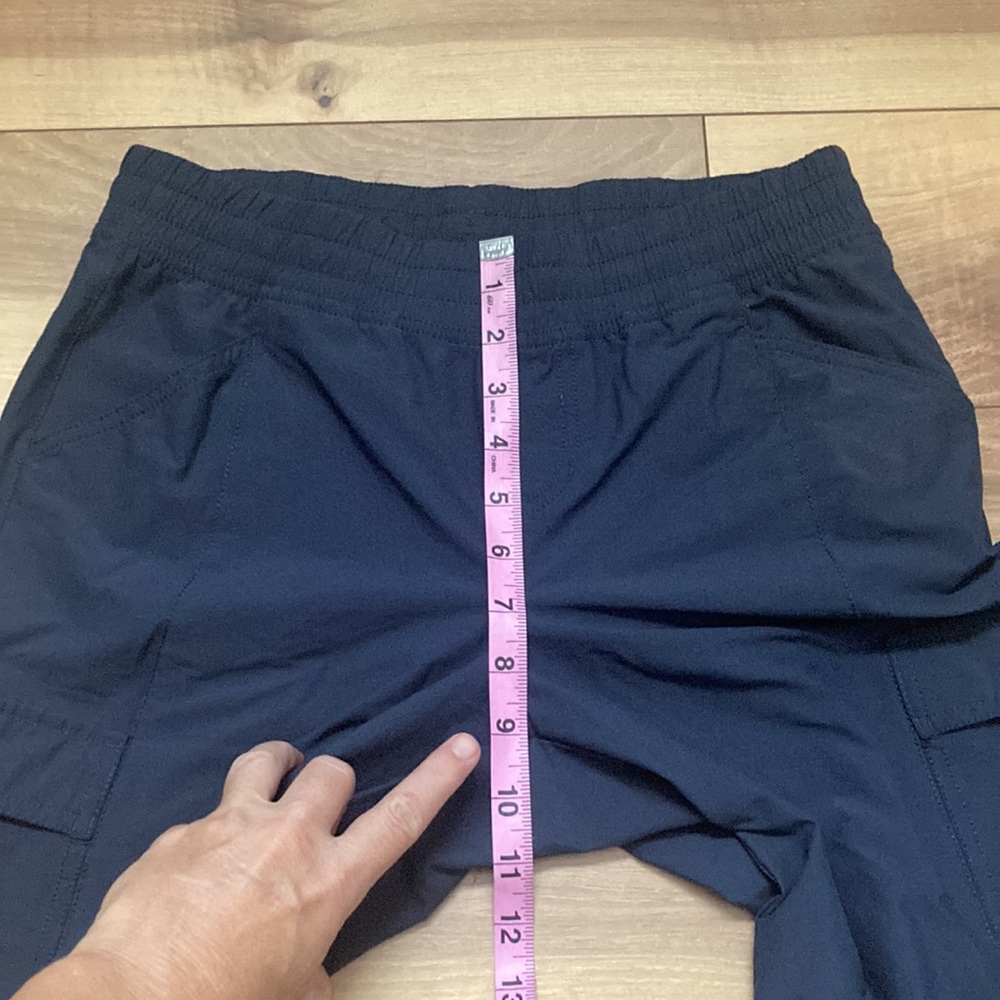 North Face Nylon Joggers. Size 2 - Picture 7 of 11